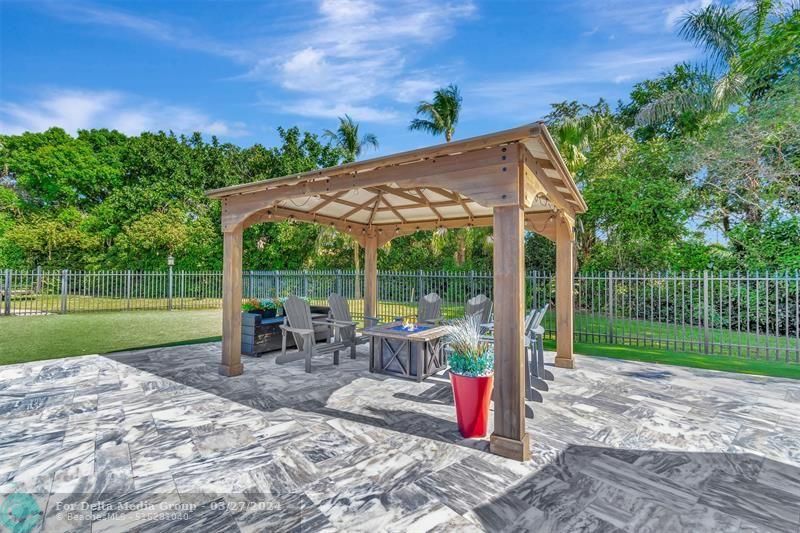 10300 Prestwick Rd, Boynton Beach, FL 33436 Photo