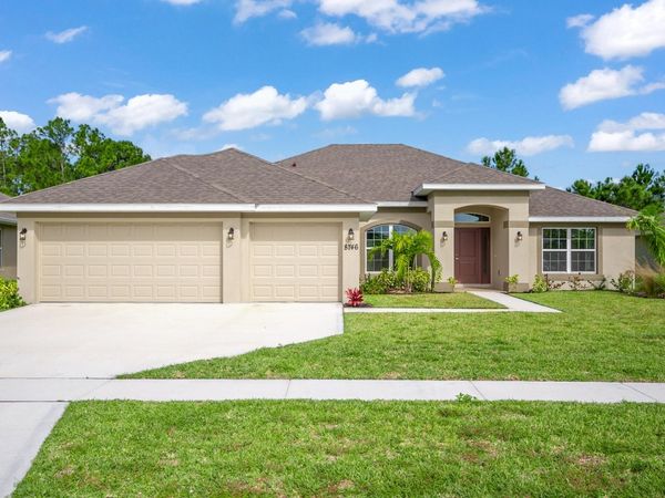 8746 Waterstone Boulevard, Fort Pierce, FL 34951