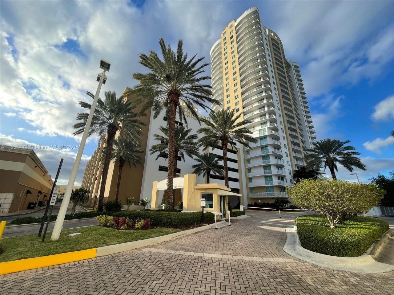1755 E Hallandale Beach Blvd, Unit 1102E, Hallandale Beach, FL 33009 Photo