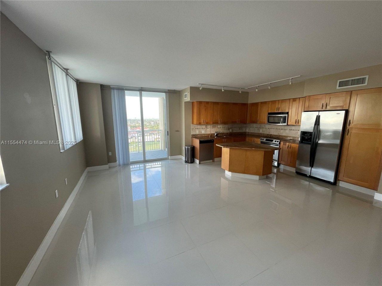 1755 E Hallandale Beach Blvd, Unit 1102E, Hallandale Beach, FL 33009 Photo