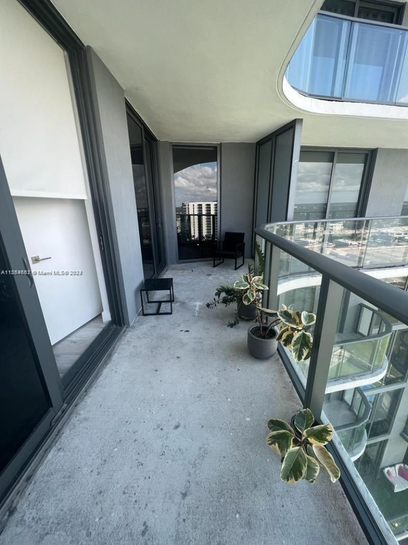 121 NE 34th St, Unit 2014, Miami, FL 33137 Photo