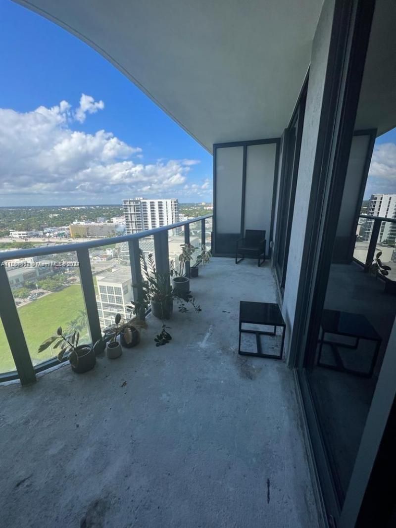 121 NE 34th St, Unit 2014, Miami, FL 33137 Photo