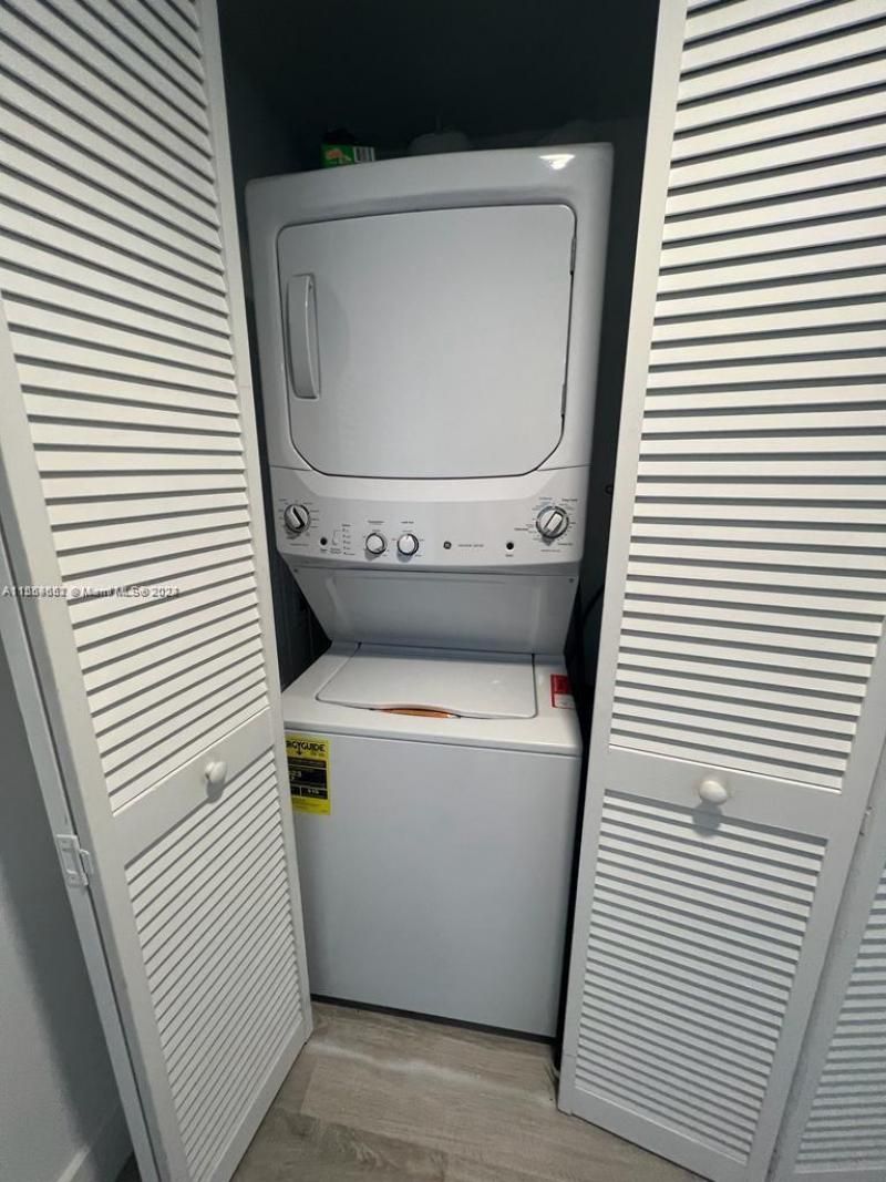 121 NE 34th St, Unit 2014, Miami, FL 33137 Photo