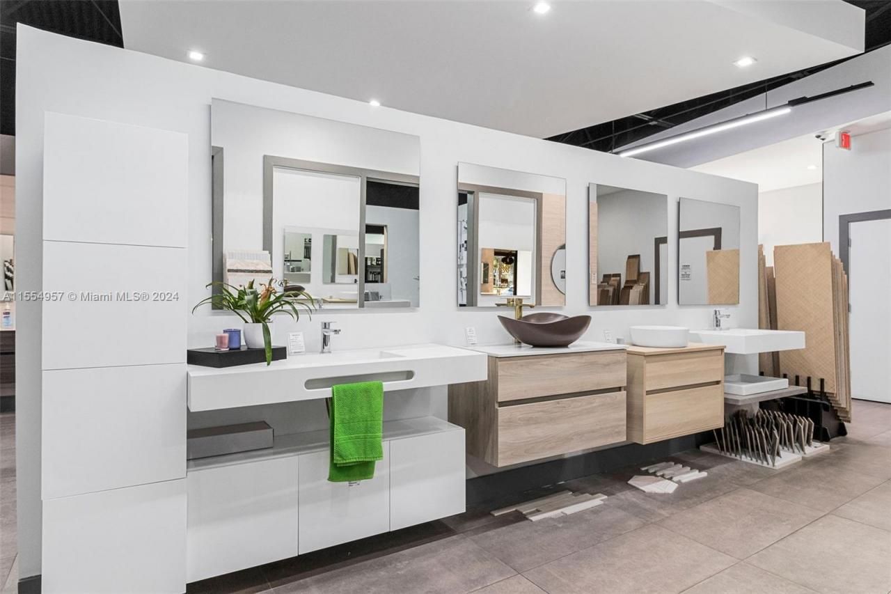 Bath Vanities/accessories And Flooring, Doral, FL 33122 Photo