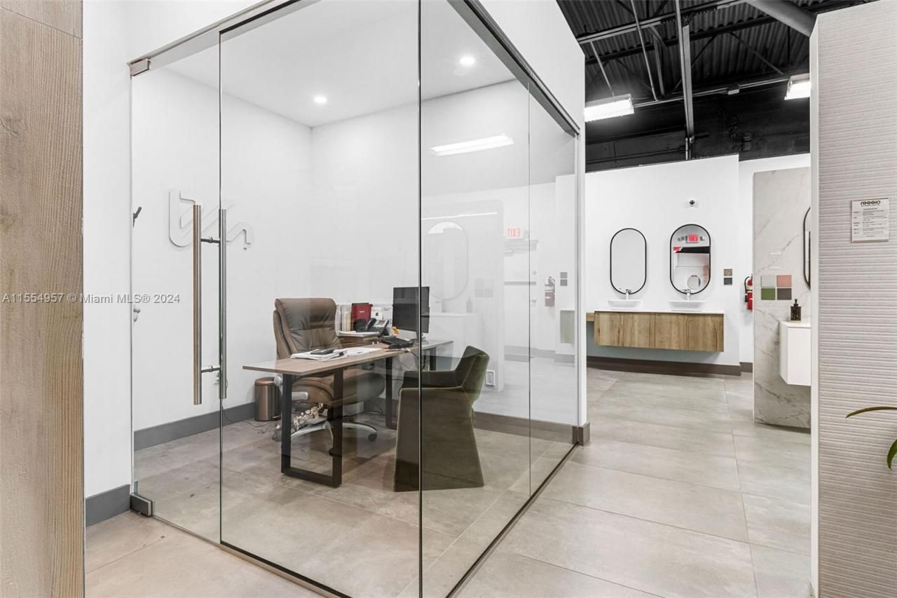 Bath Vanities/accessories And Flooring, Doral, FL 33122 Photo