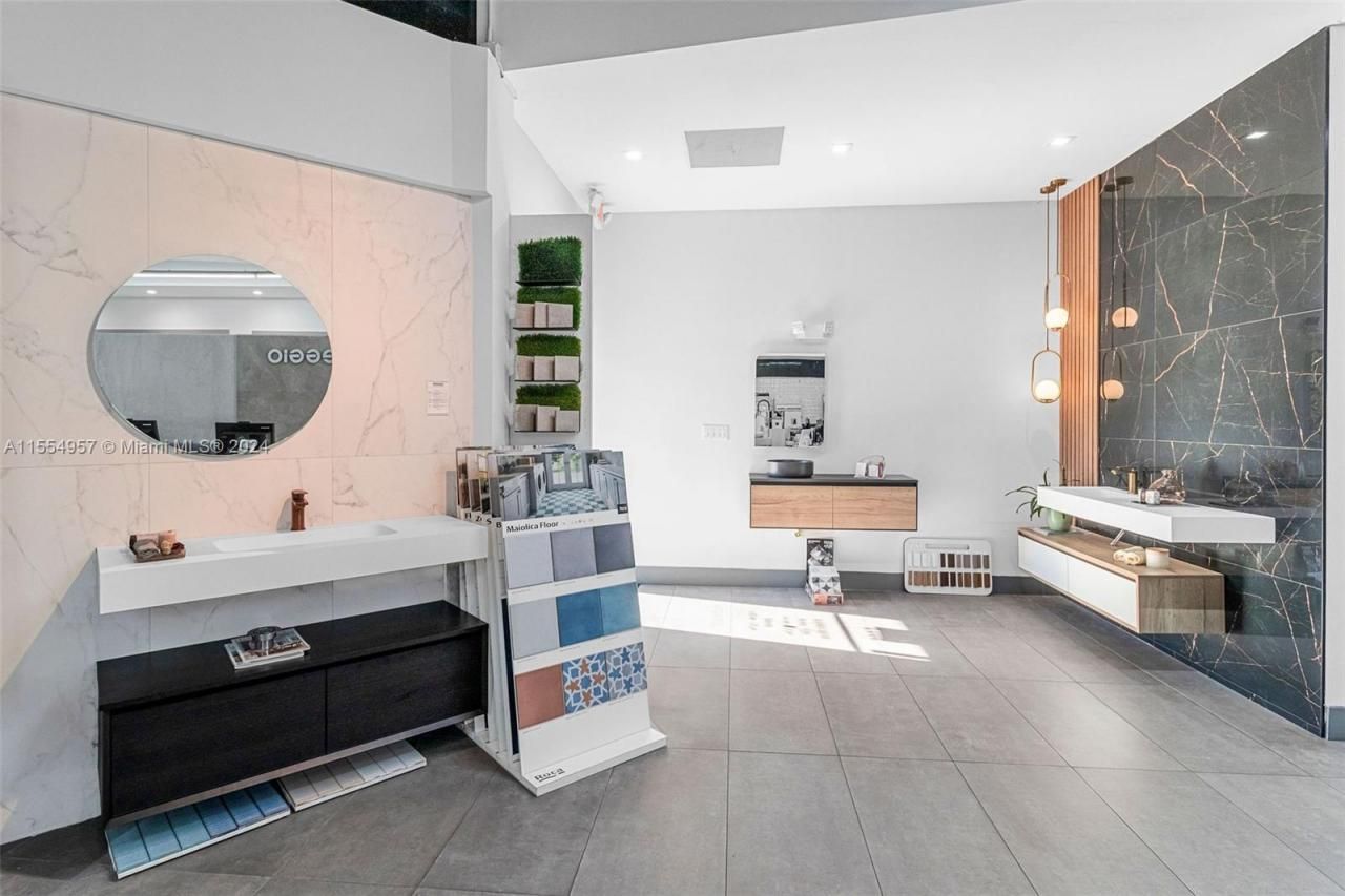 Bath Vanities/accessories And Flooring, Doral, FL 33122 Photo