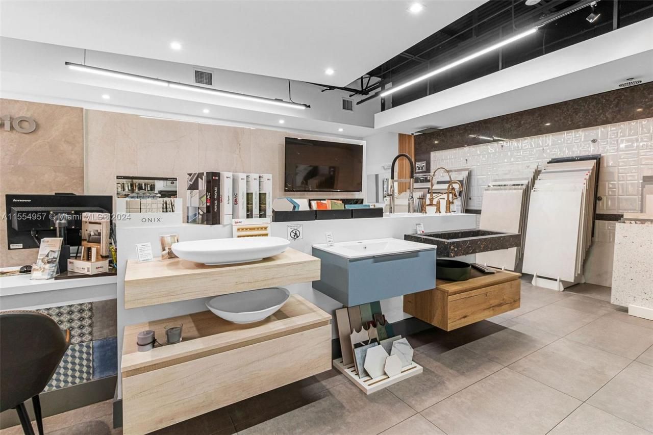 Bath Vanities/accessories And Flooring, Doral, FL 33122 Photo