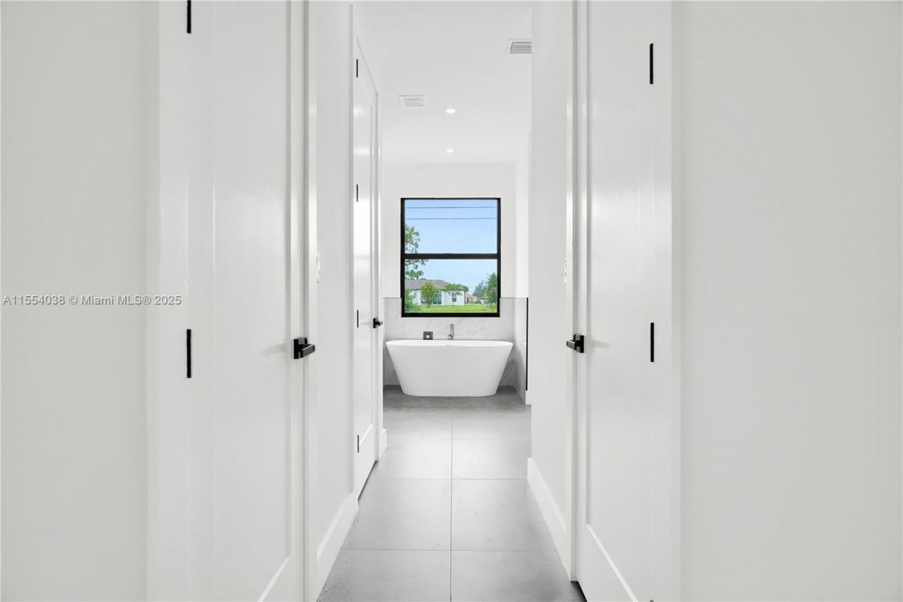 1623 NW 17th St, Cape Coral, FL 33993 Photo