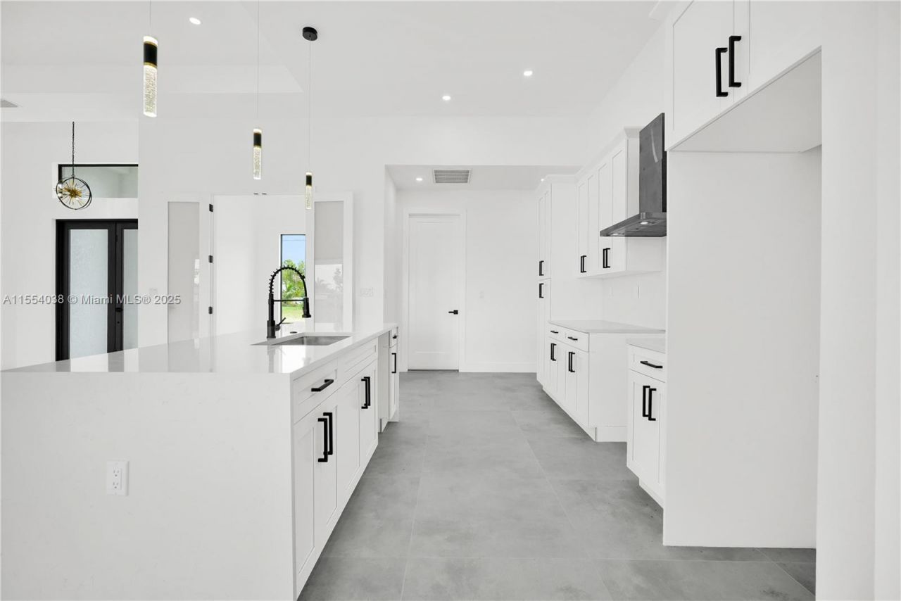 1623 NW 17th St, Cape Coral, FL 33993 Photo