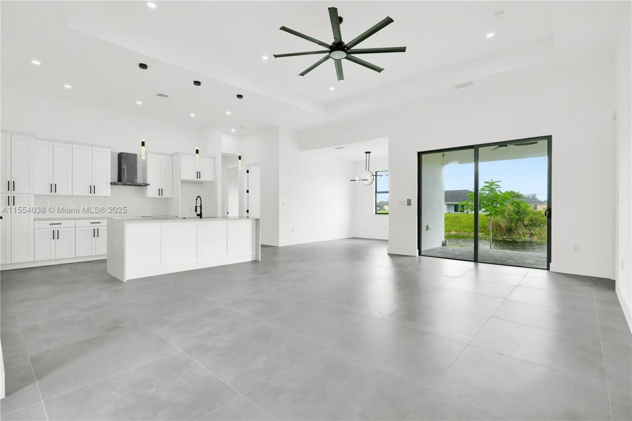 1623 NW 17th St, Cape Coral, FL 33993 Photo