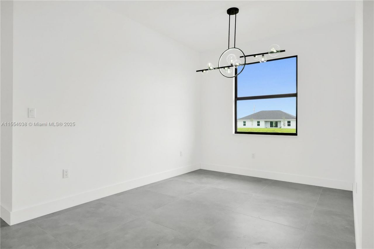 1623 NW 17th St, Cape Coral, FL 33993 Photo