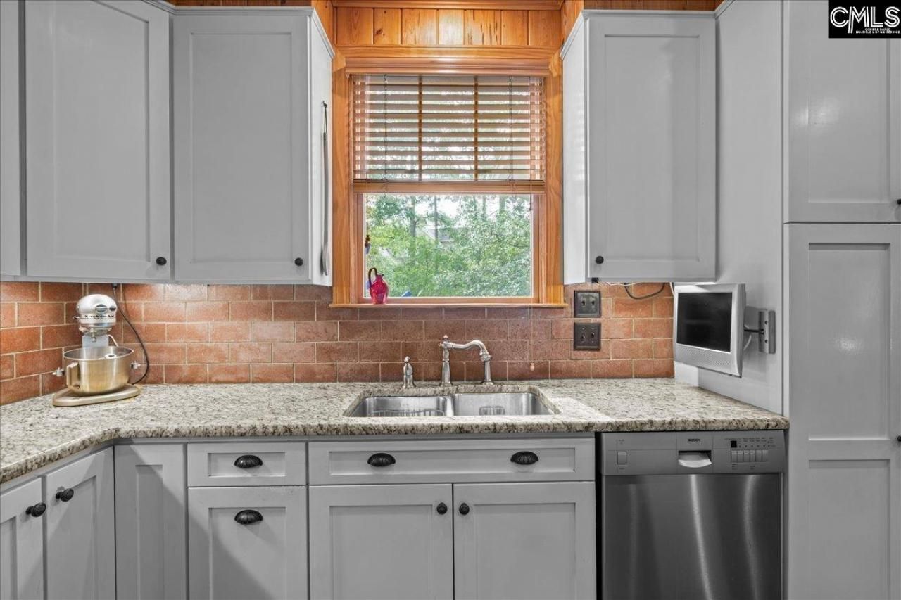 2884 Lake Road Photo 17