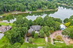 2884 Lake Road photo 4