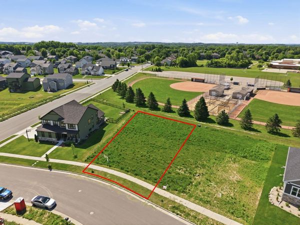 725 Mocha Way, Verona, WI 53593