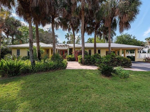 461 Carica RD, NAPLES, FL 34108