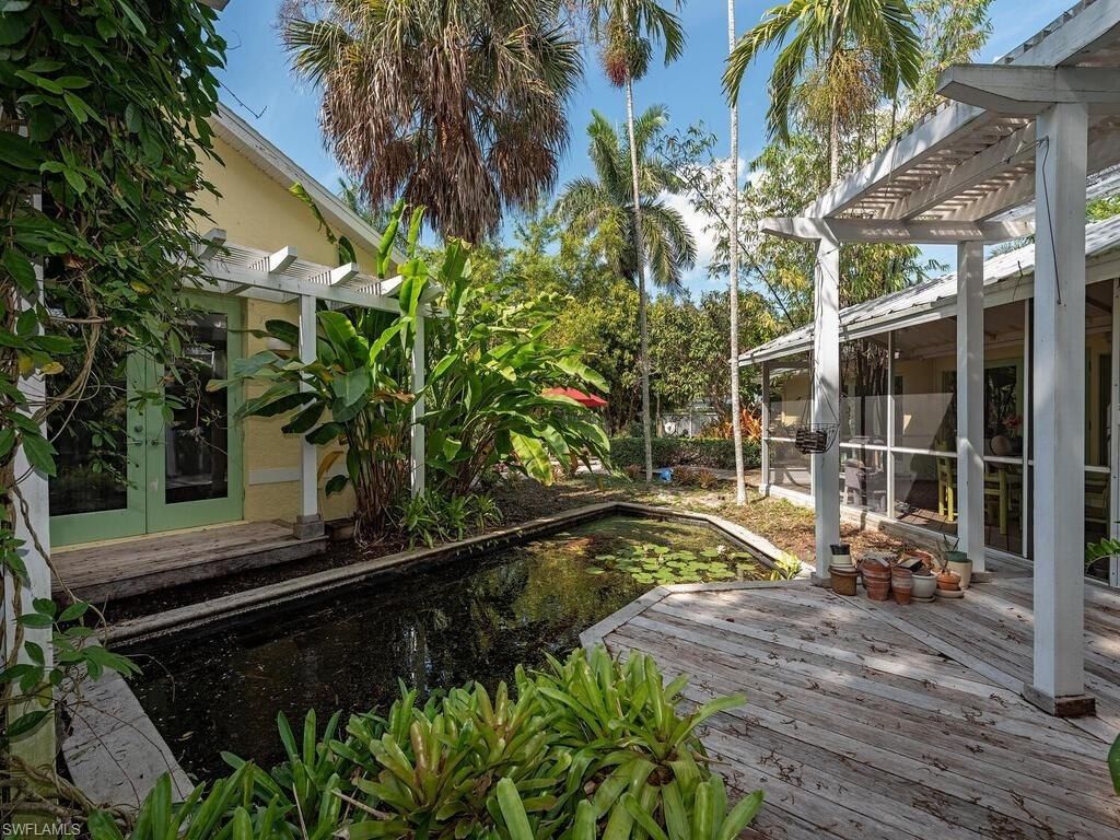 461 Carica Rd, Naples, FL 34108 Photo