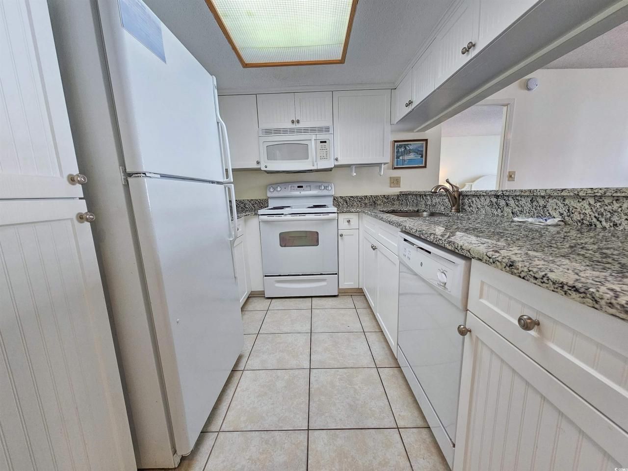 9820 Queensway Blvd. Photo 11