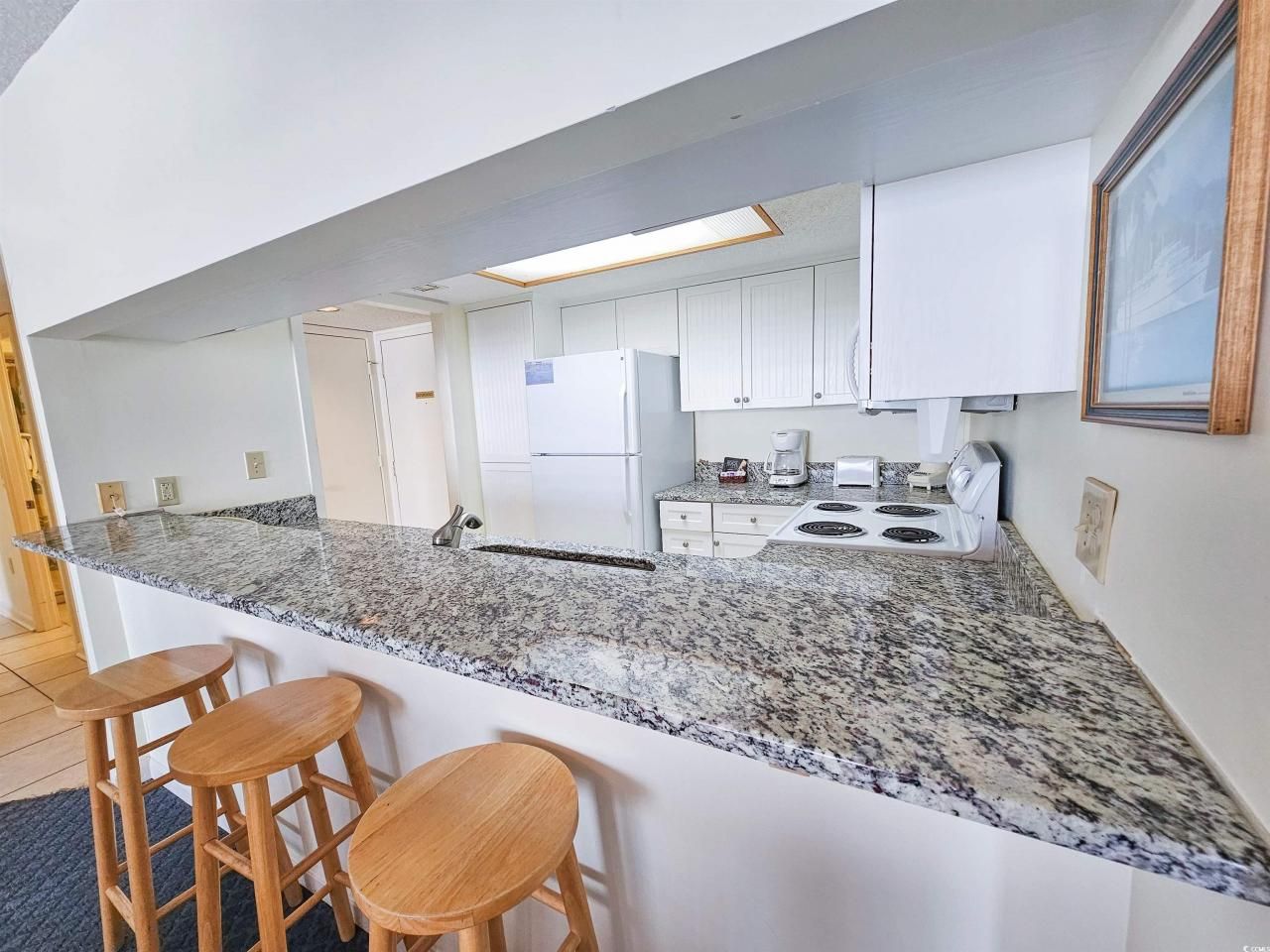 9820 Queensway Blvd. Photo 8