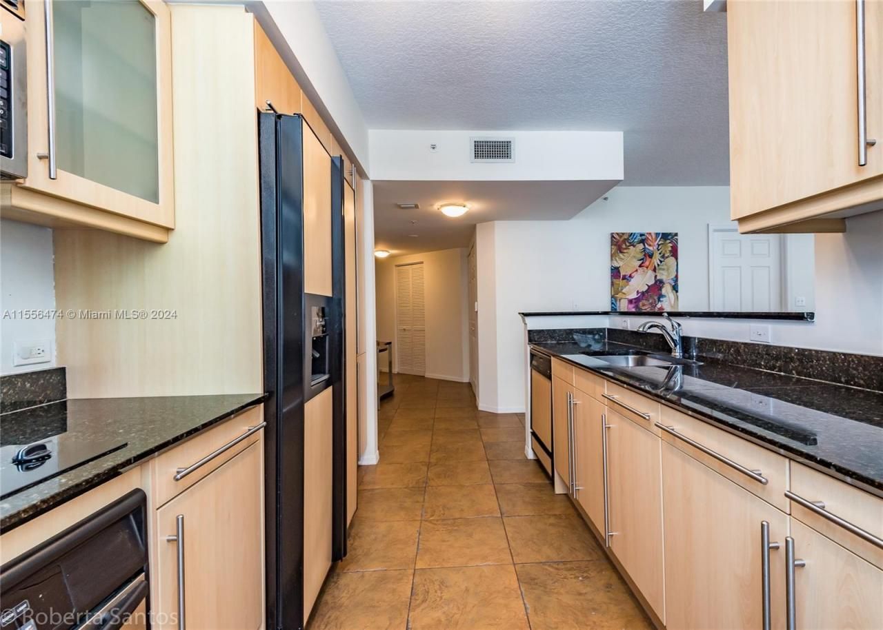 2080 S Ocean Dr, Unit 602, Hallandale Beach, FL 33009 Photo