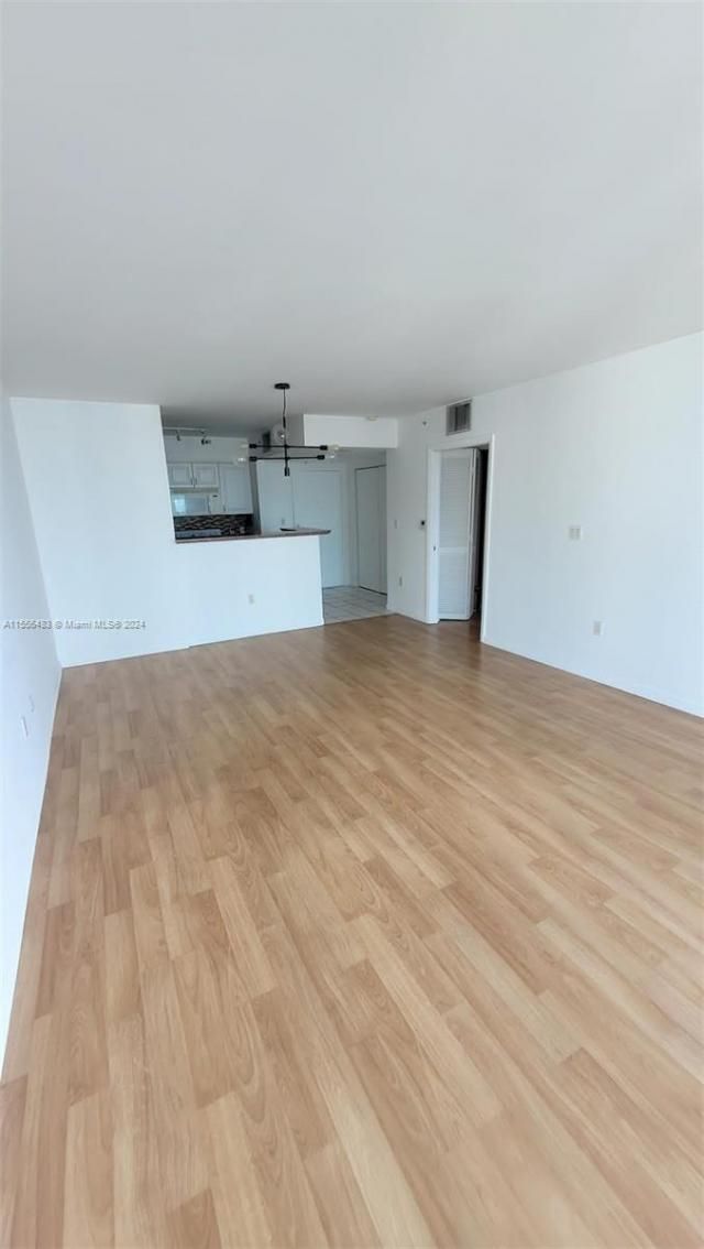 1155 Brickell Bay Dr, Unit 2805, Miami, FL 33131 Photo