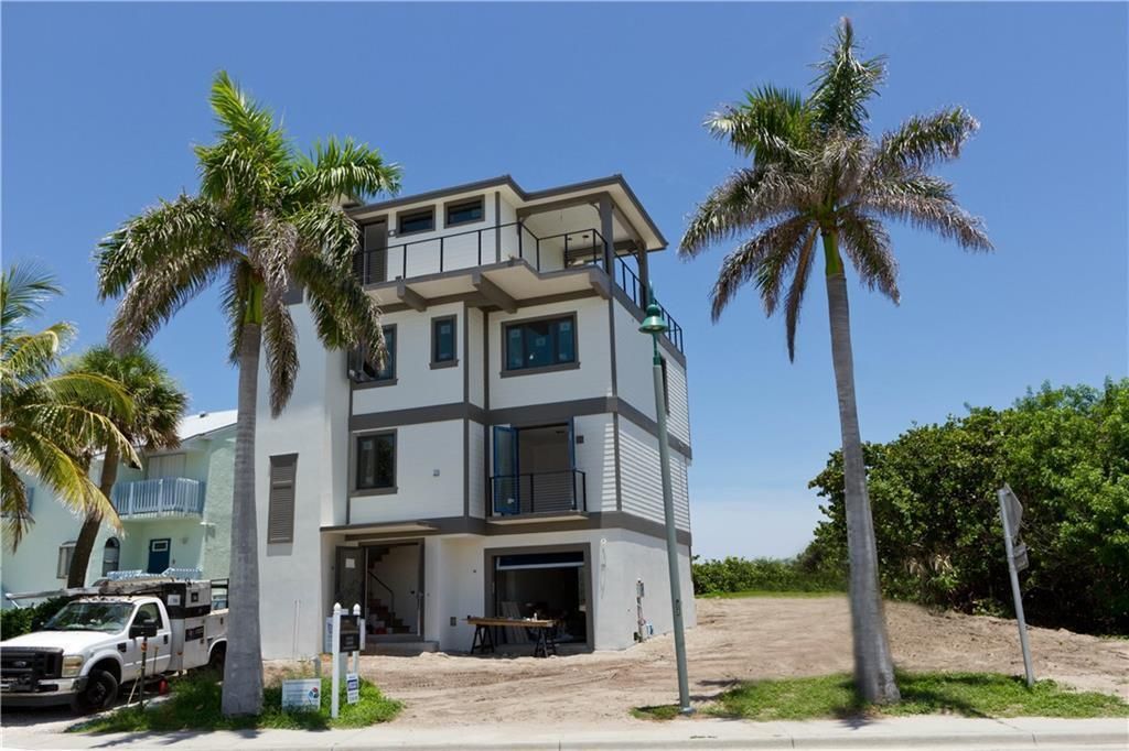 422 S Ocean Drive, Hutchinson Island, FL 34949 Photo