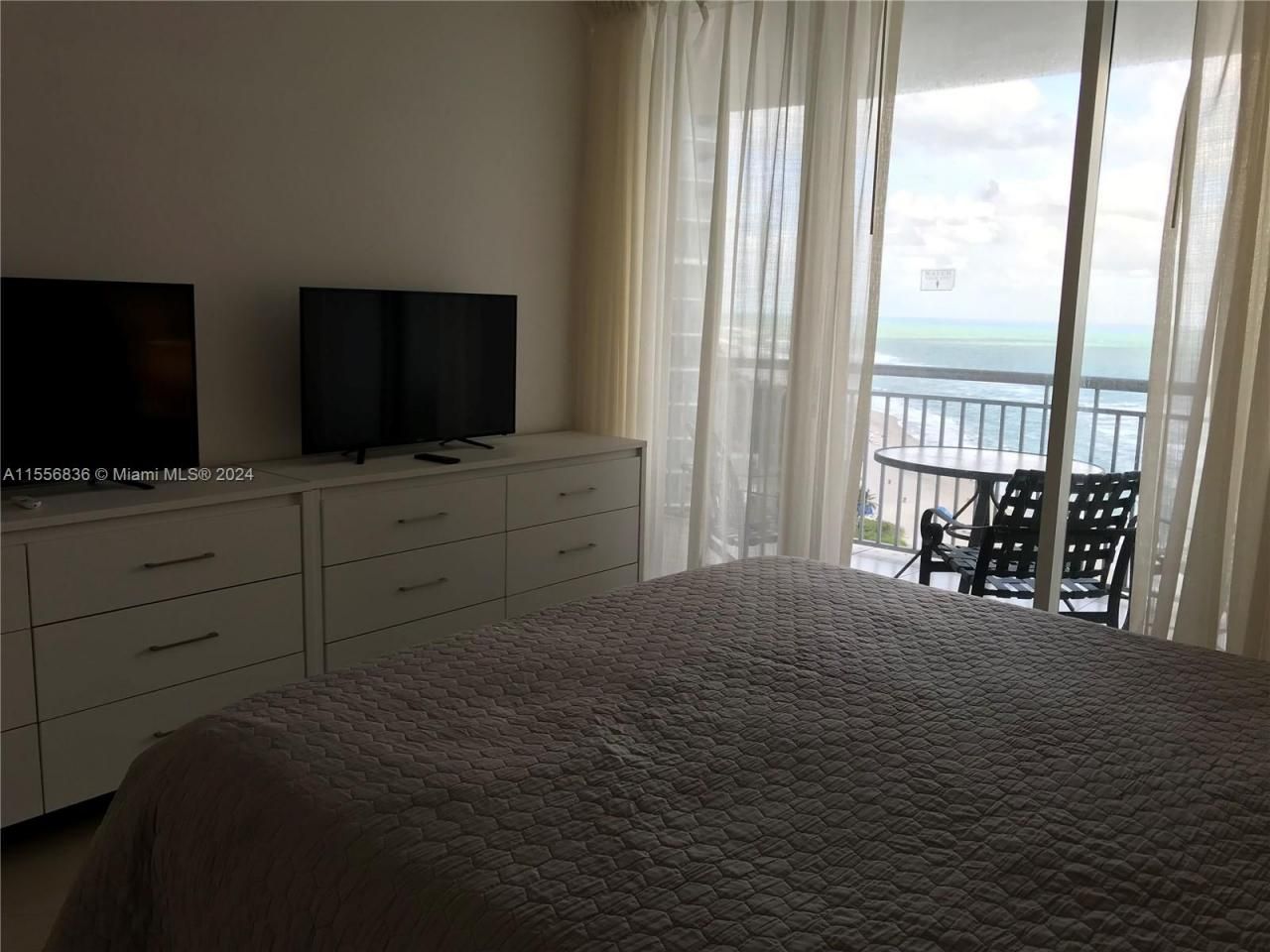17375 Collins Ave, Unit 1708, Sunny Isles Beach, FL 33160 Photo