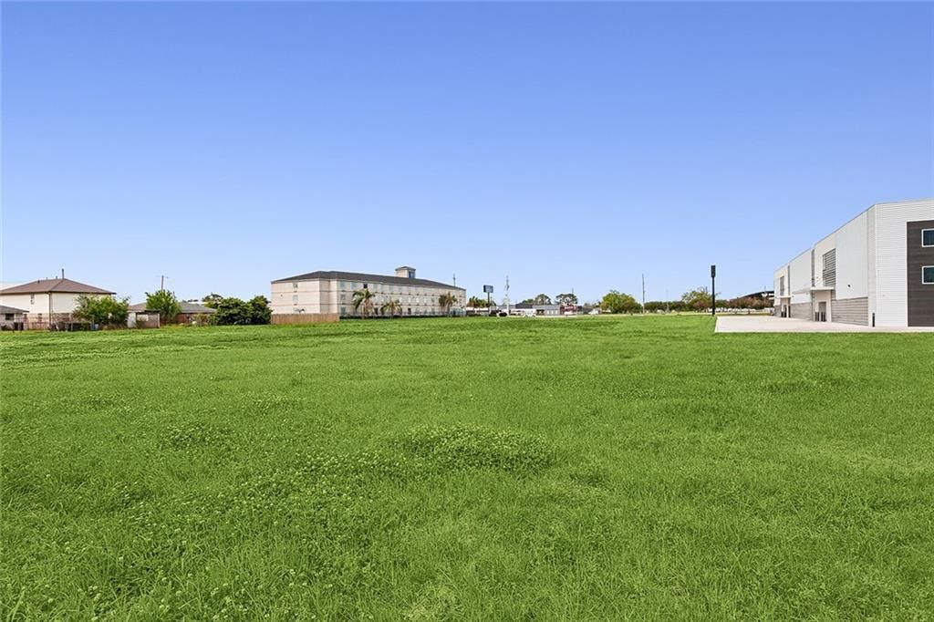 6539 WESTBANK EXPRESSWAY Way, Marrero, LA 70072