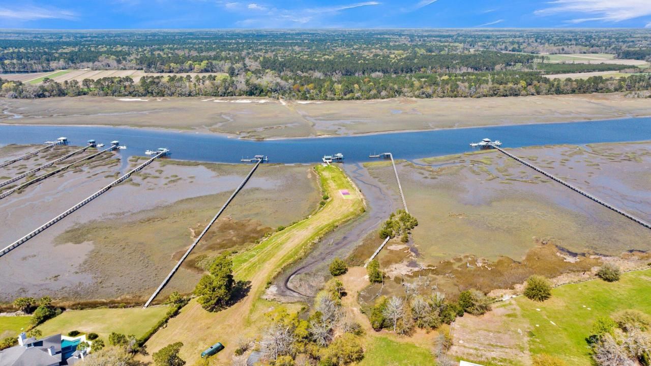 2591 Bohicket Road Photo 13