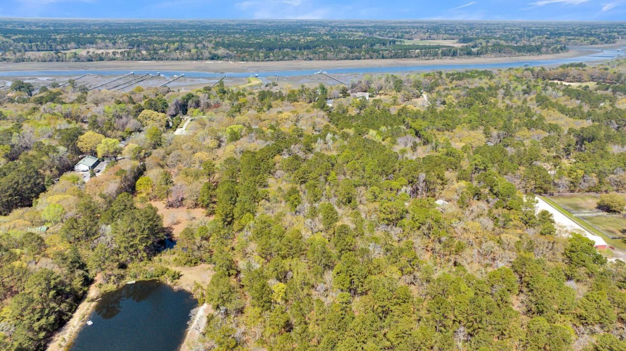 00 Duck Pond Road Photo 5