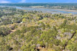 3205 Duck Pond Road photo 4