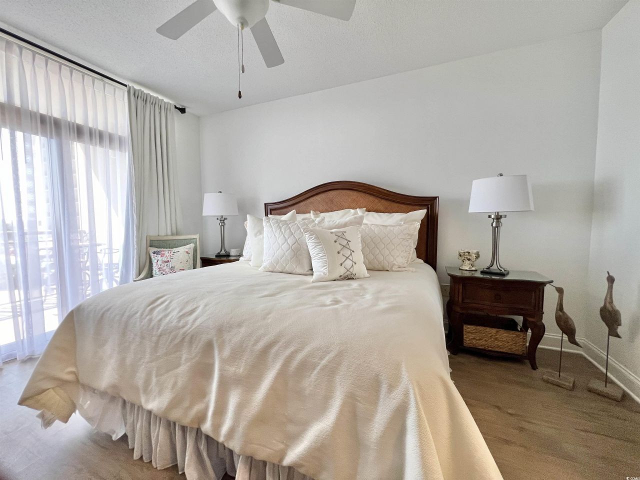 100 North Beach Blvd. Photo 17