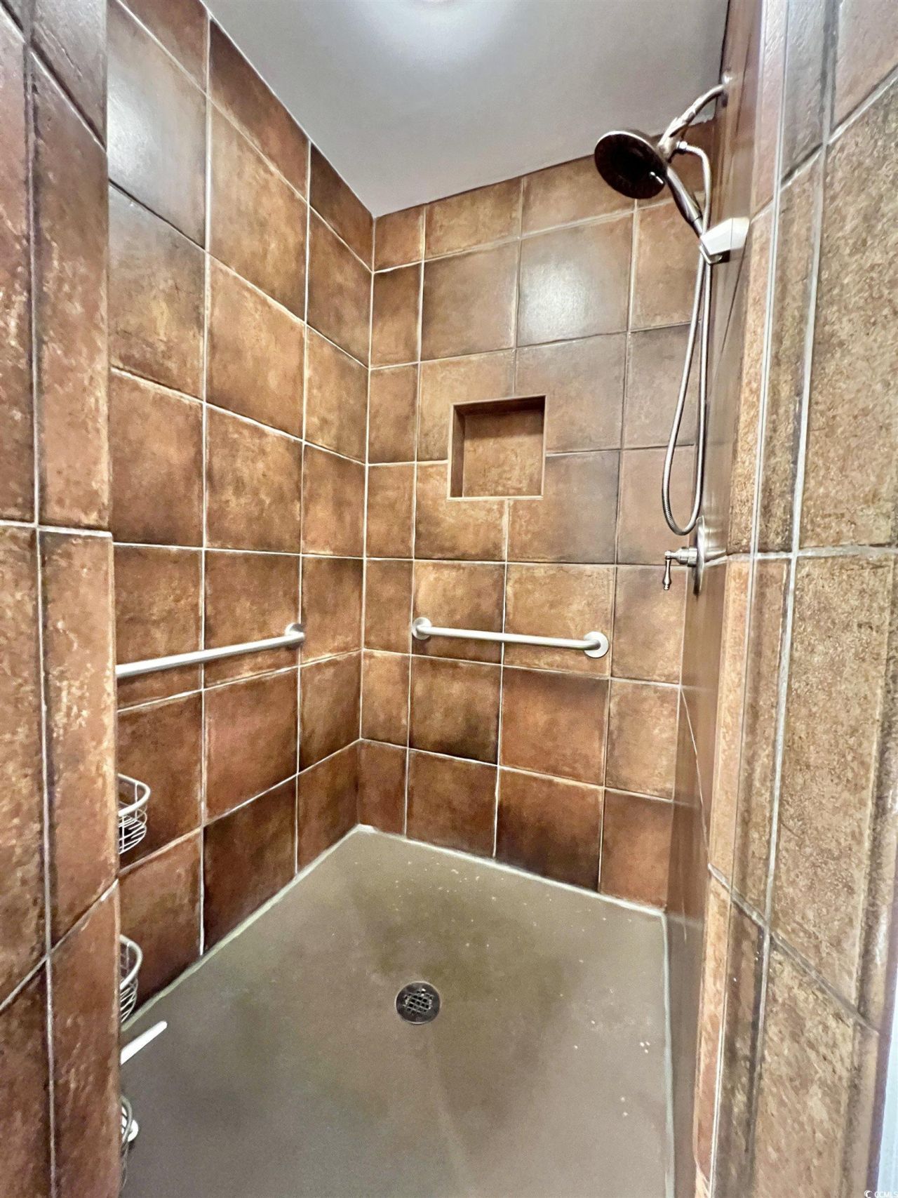 100 North Beach Blvd. Photo 21