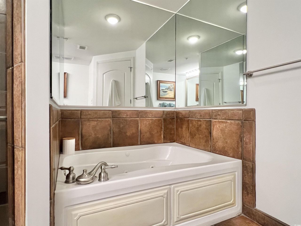 100 North Beach Blvd. Photo 22