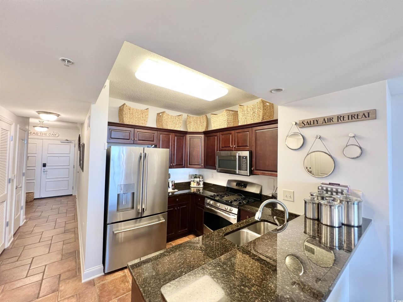 100 North Beach Blvd. Photo 6