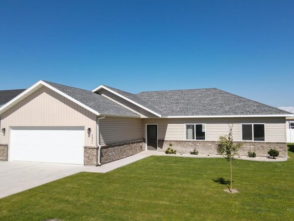 2431 Dorchester Avenue, Burley, ID 83318
