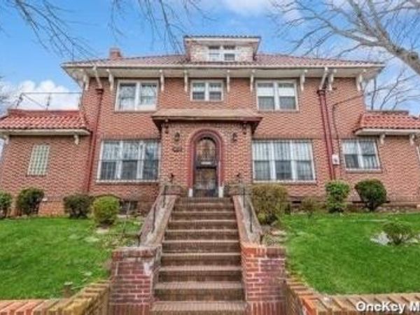 84-72 B 151st Street, Briarwood, NY 11432