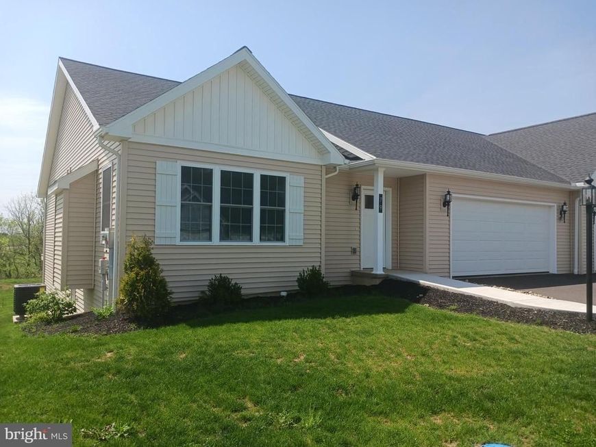 79 St Andrews Way, Selinsgrove, PA 17870 Main Photo