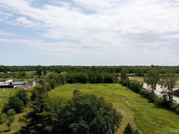 2396 WADHAMS Road, Kimball Twp, MI 48074