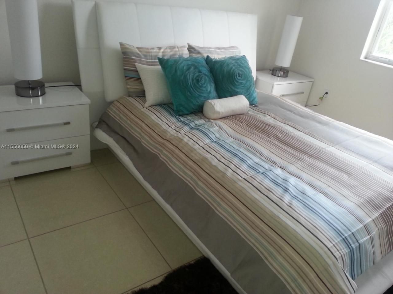 17100 N Bay Rd, Unit 1402, Sunny Isles Beach, FL 33160 Photo