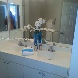 17100 N Bay Rd, Unit 1402, Sunny Isles Beach, FL 33160 Photo