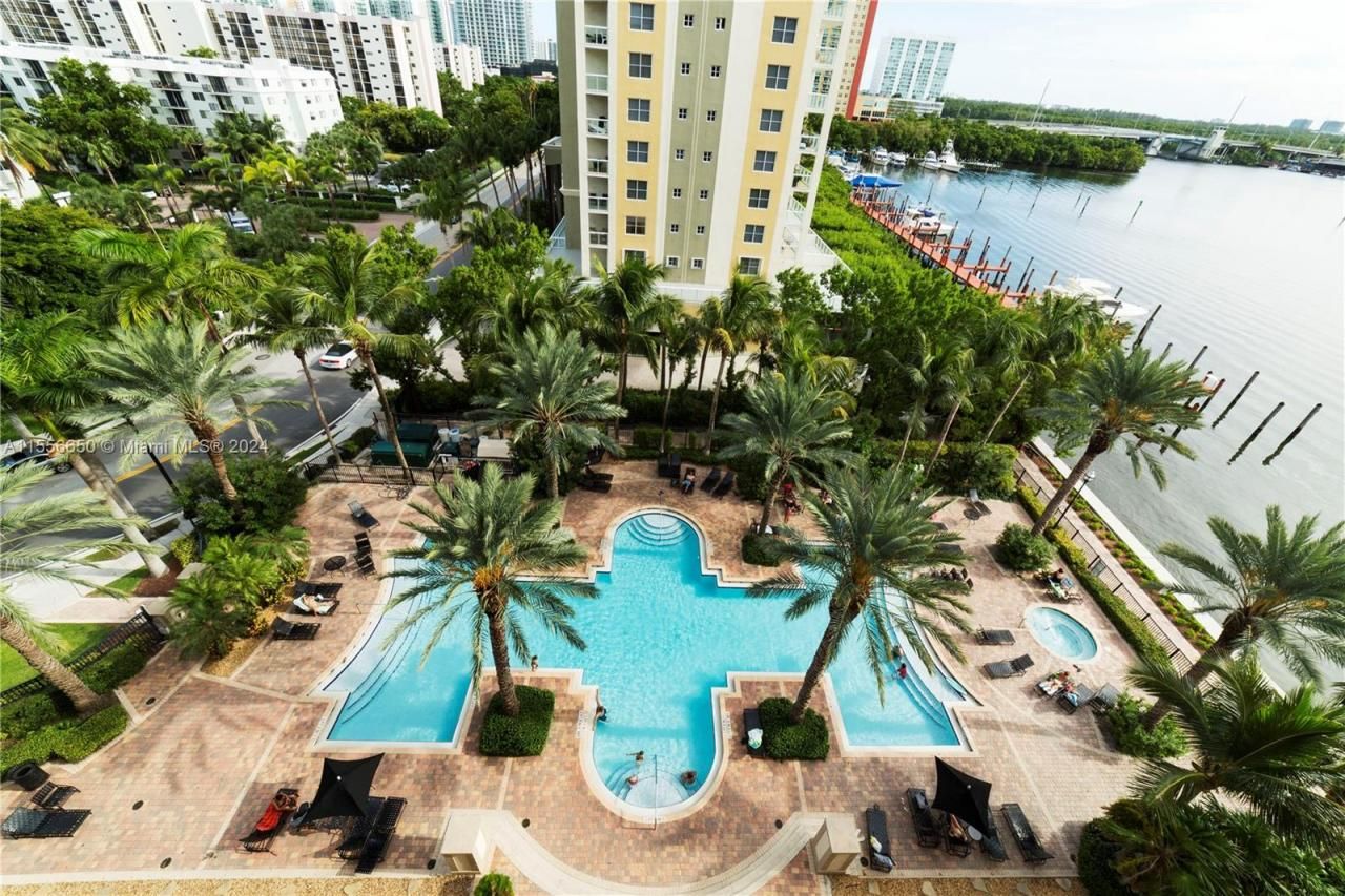 17100 N Bay Rd, Unit 1402, Sunny Isles Beach, FL 33160 Photo