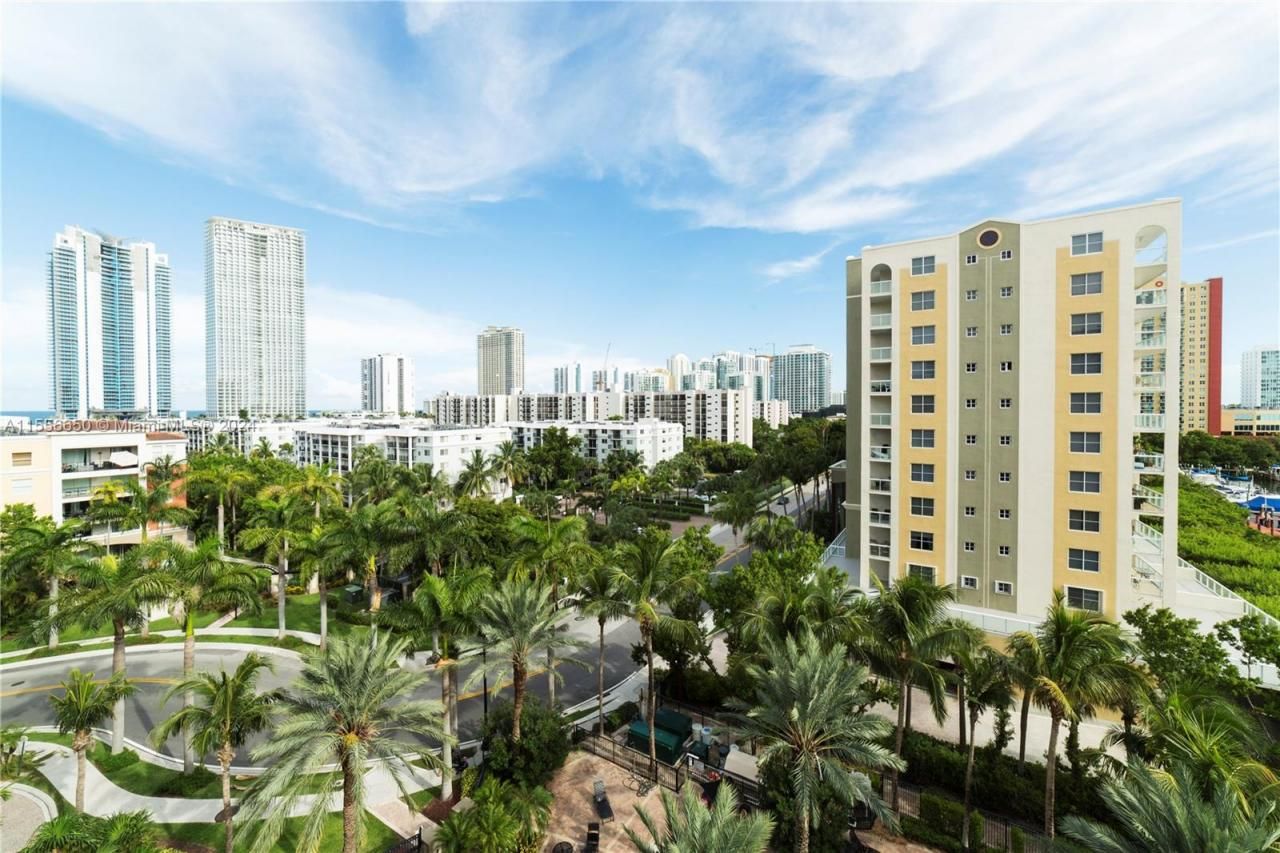 17100 N Bay Rd, Unit 1402, Sunny Isles Beach, FL 33160 Photo
