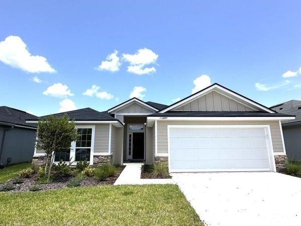 11257 REVOLUTIONARY Way, Jacksonville, FL 32221