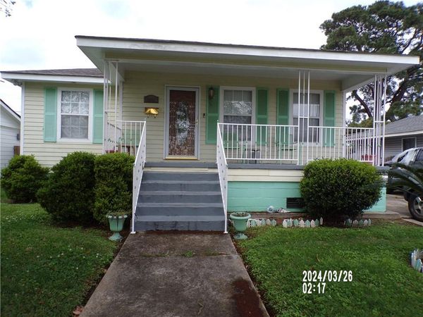 3621 W LOYOLA Drive, Kenner, LA 70065