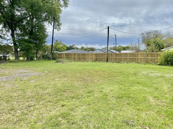 1201 Hwy 90 E, Vinton, LA 70668