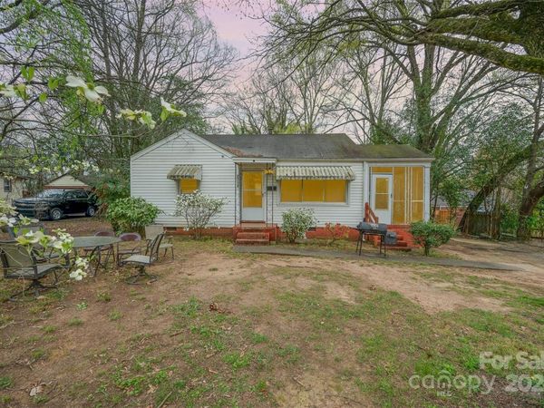 2740 Dogwood Avenue, Charlotte, NC 28206