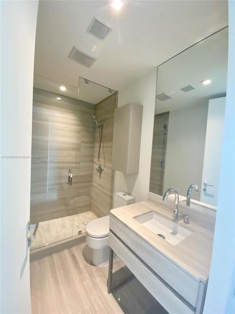 18975 Collins Ave, Unit 3605, Sunny Isles Beach, FL 33160 Photo