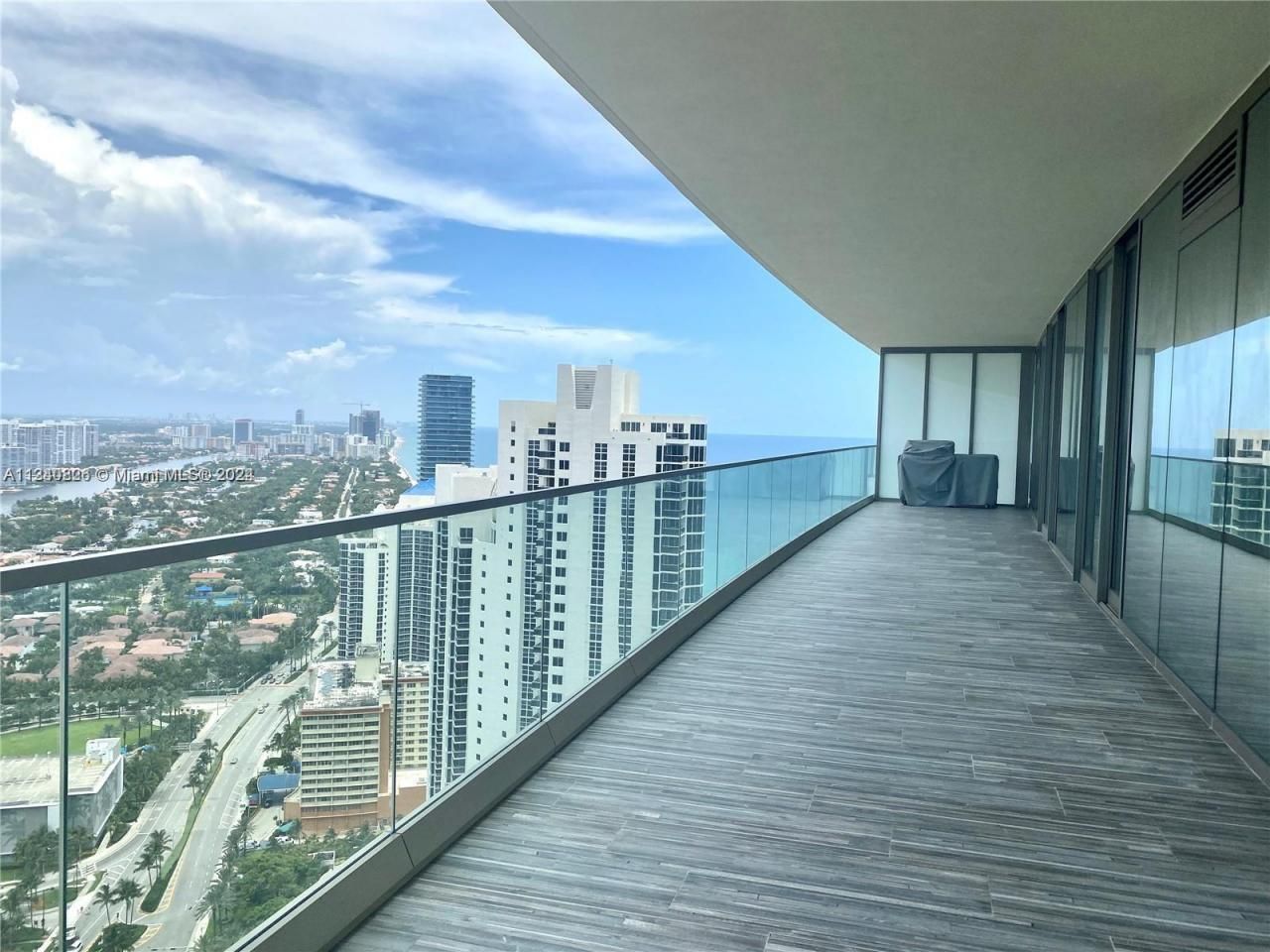 18975 Collins Ave, Unit 3605, Sunny Isles Beach, FL 33160 Photo