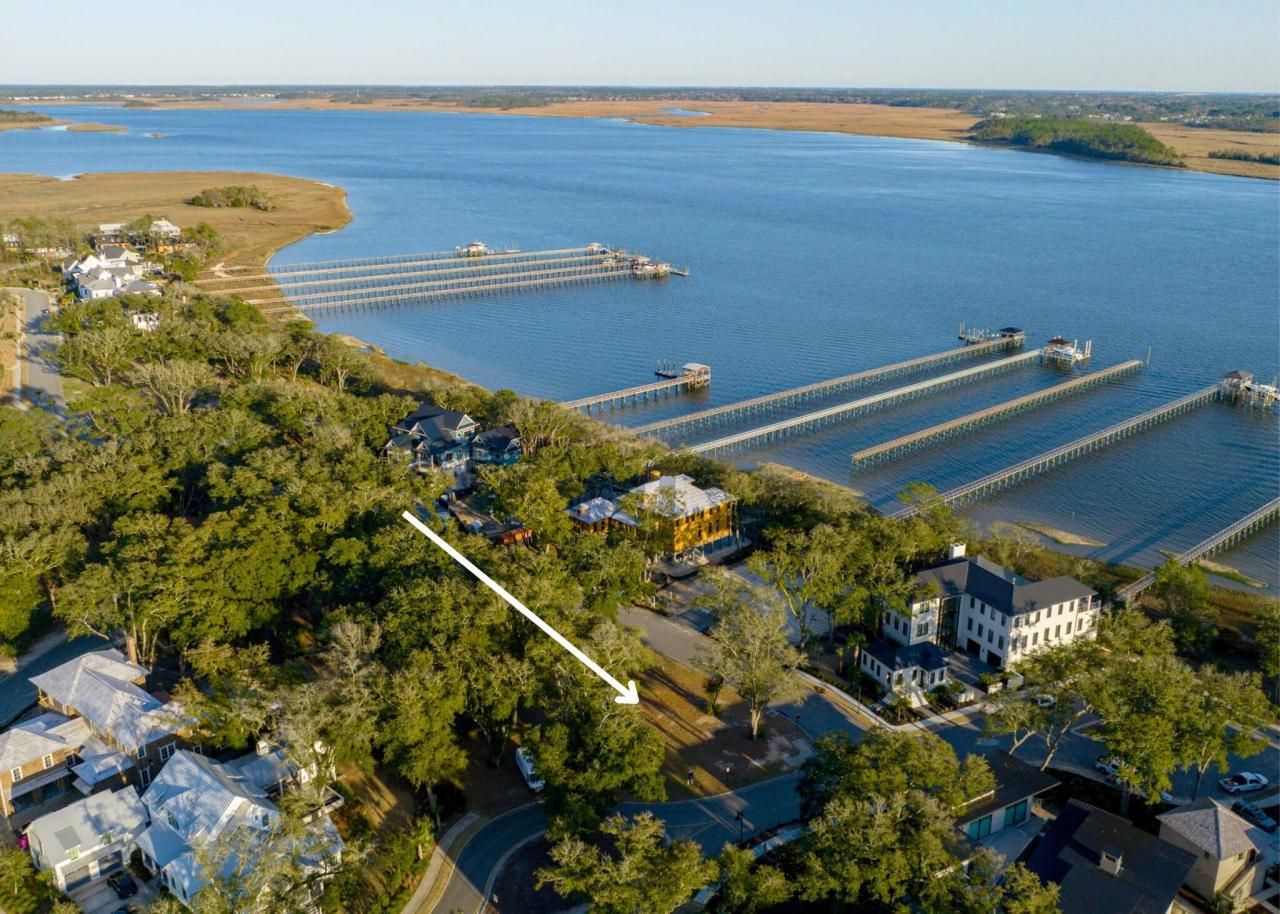 412 Wayfaring Point Photo 2