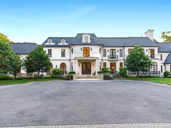 5 Longwood Road, Sands Point, NY 11050